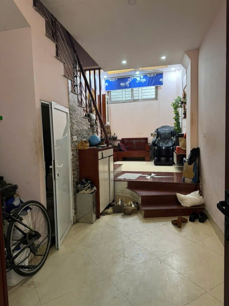 B,ÁN NHÀ 5 TẦNG PHỐ TỰU LIỆT