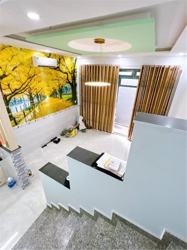 Quận 1 - Bán Nhà Trần Hưng Đạo - DT 33m2 (5m x7m) - 4 Tầng - Giá 5.3 tỷ.