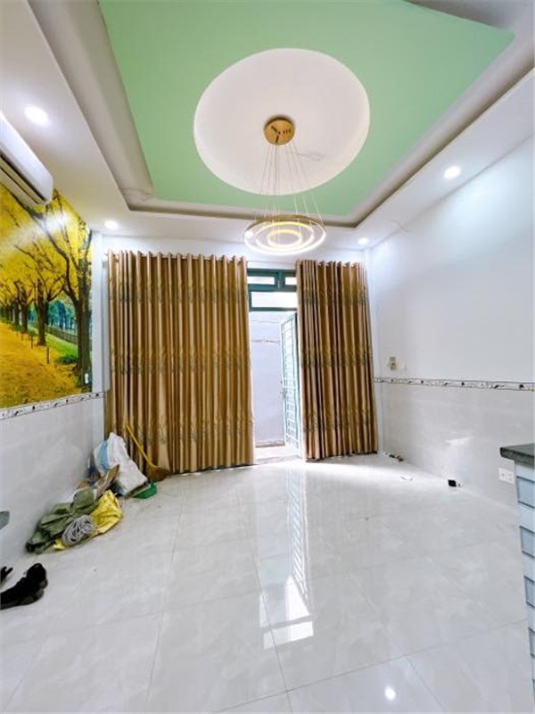 Quận 1 - Bán Nhà Trần Hưng Đạo - DT 33m2 (5m x7m) - 4 Tầng - Giá 5.3 tỷ.