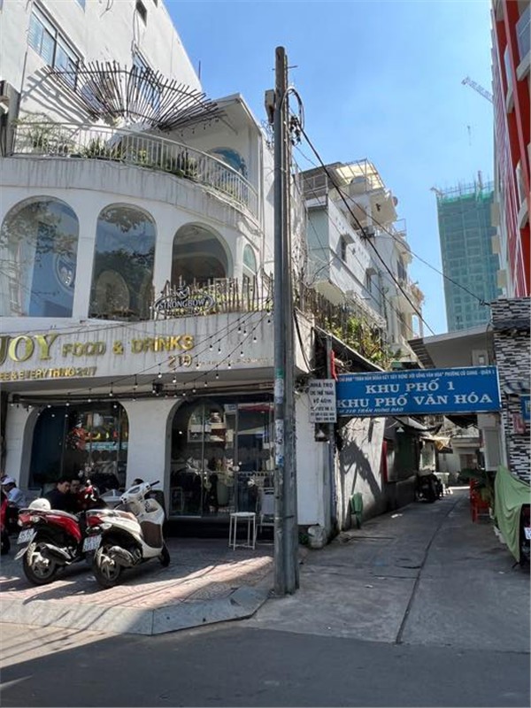 Quận 1 - Bán Nhà Trần Hưng Đạo - DT 33m2 (5m x7m) - 4 Tầng - Giá 5.3 tỷ.