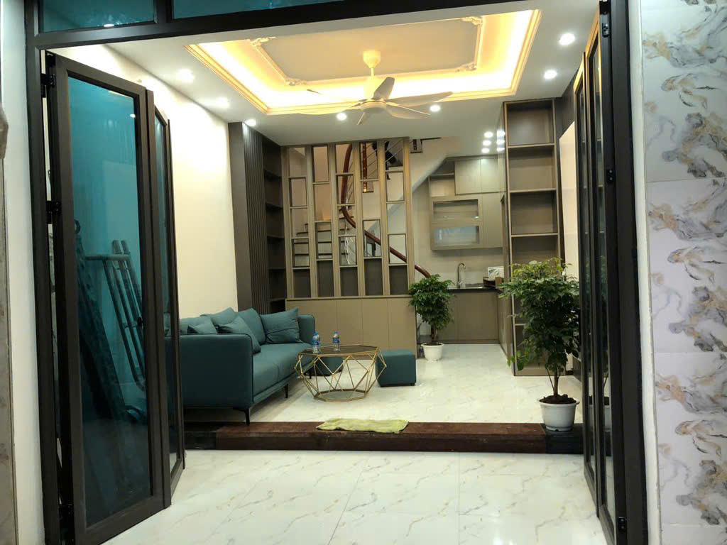 bán nhà siêu đẹp Tân Mai Hoàng Mai Hà Nội 33m2 6,85 tỷ
