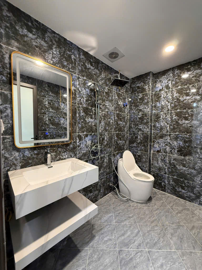 Bán nhà đẹp mới xây siêu hiếm Tân Mai Hoàng Mai 30m2