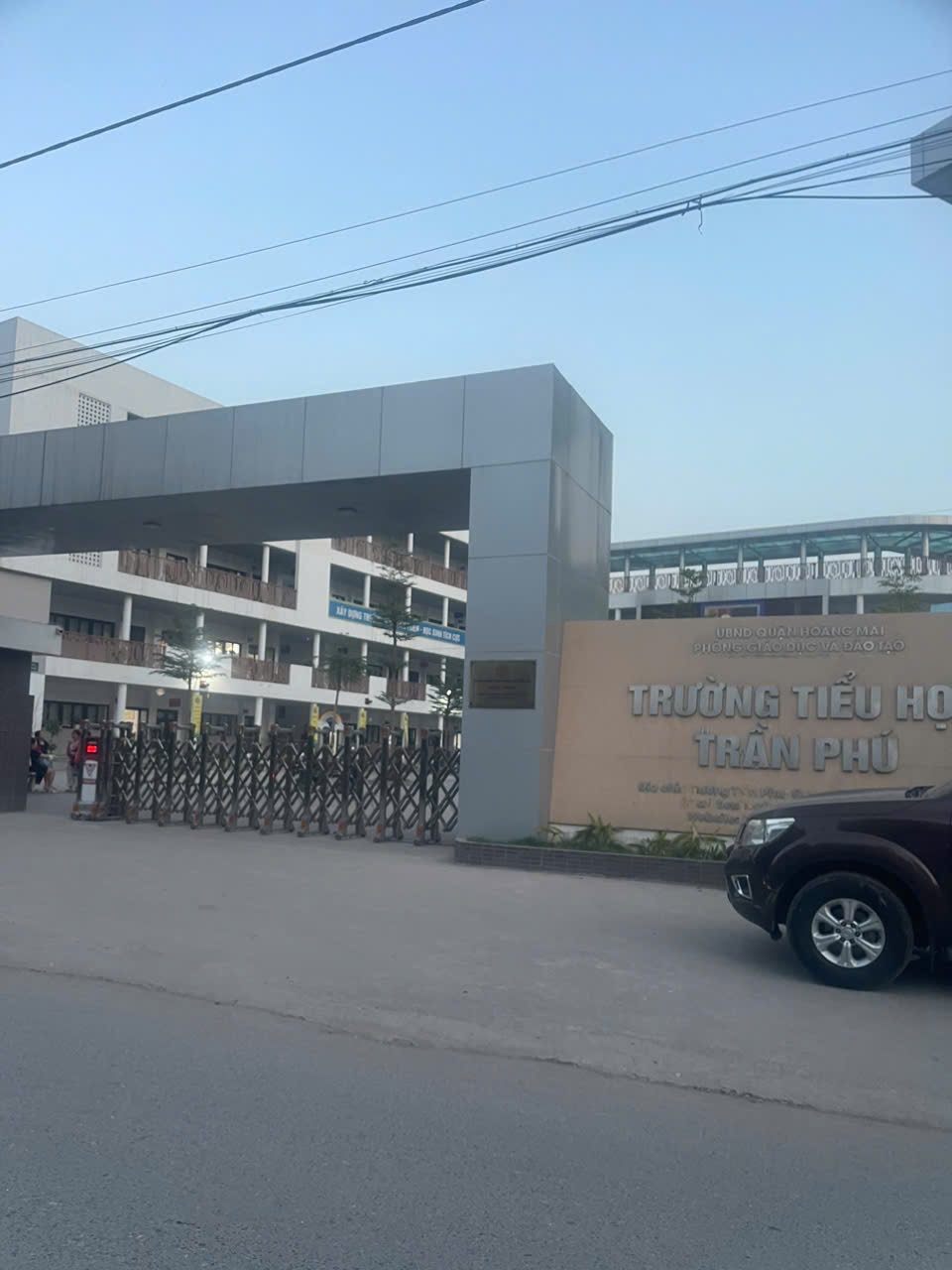 Bán nhà đông thiên 40m, Giá 3.1 tỷ nhà, mới, nội thất đầy đủ, khách chỉ việc xách va ly vào ở.