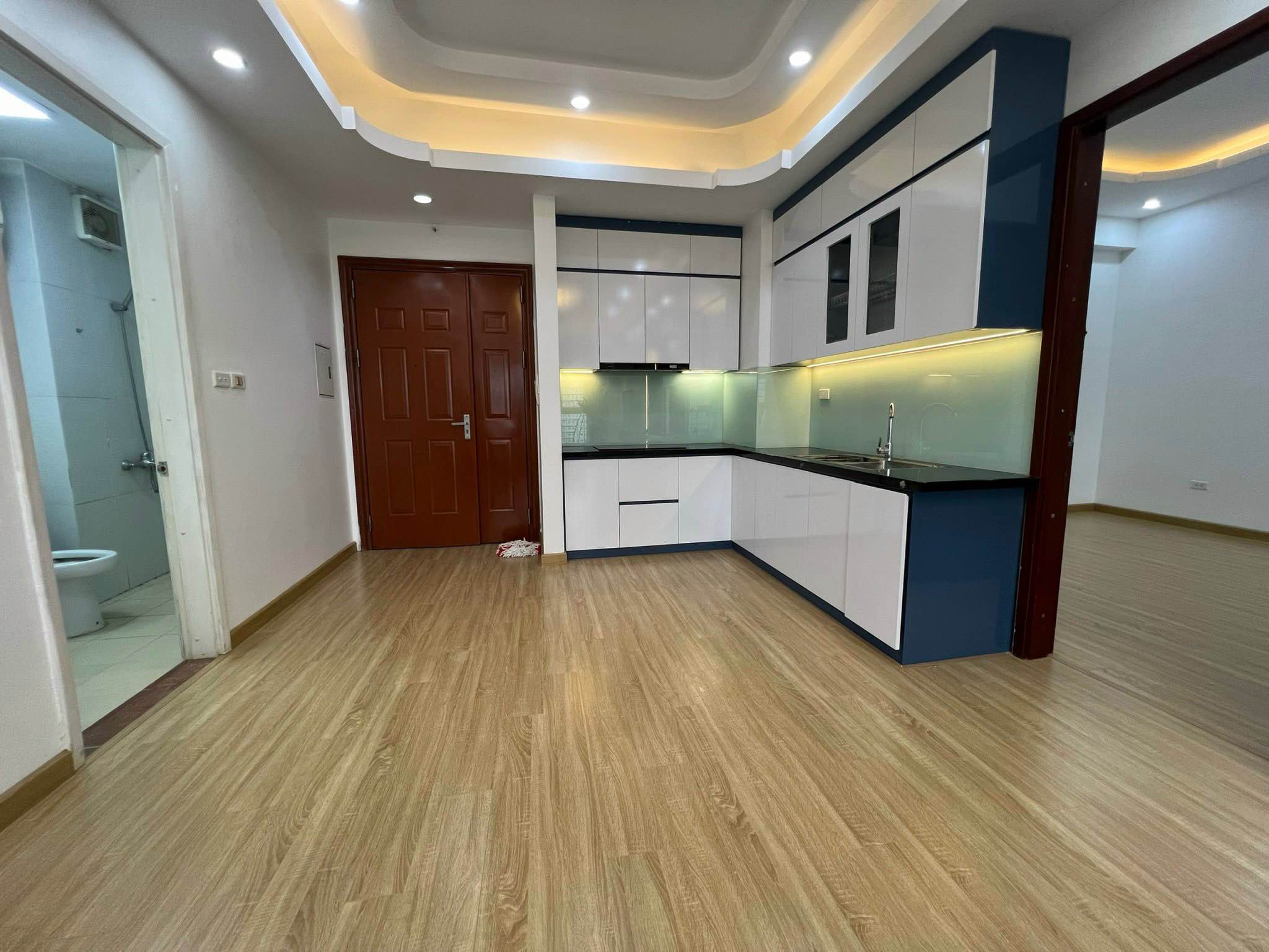 SIEU PHAM nhà QUAN NHÂN, LÔ GÓC, 3 THOÁNG, 44m2, giá nhỉnh 9 TỶ, 0916938606