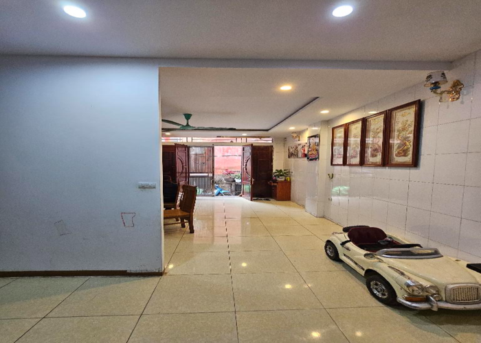 NHÀ SẴN Ở NGAY - SÁT CẦU BƯƠU - Ô TÔ SÁT CỬA, Hiện trạng nhà chưa có Sổ, chờ cấp Sổ cho cả khu dân cư