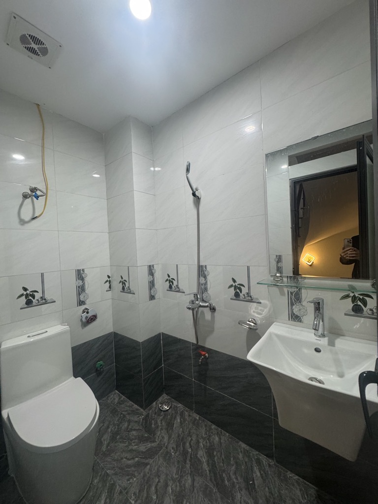 Căn hiếm có tại Thanh Trì – Nhà 5 tầng full nội thất, chỉ 5,8 tỷ