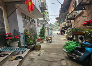 NHÀ SẴN Ở NGAY - SÁT CẦU BƯƠU - Ô TÔ SÁT CỬA, Hiện trạng nhà chưa có Sổ, chờ cấp Sổ cho cả khu dân cư