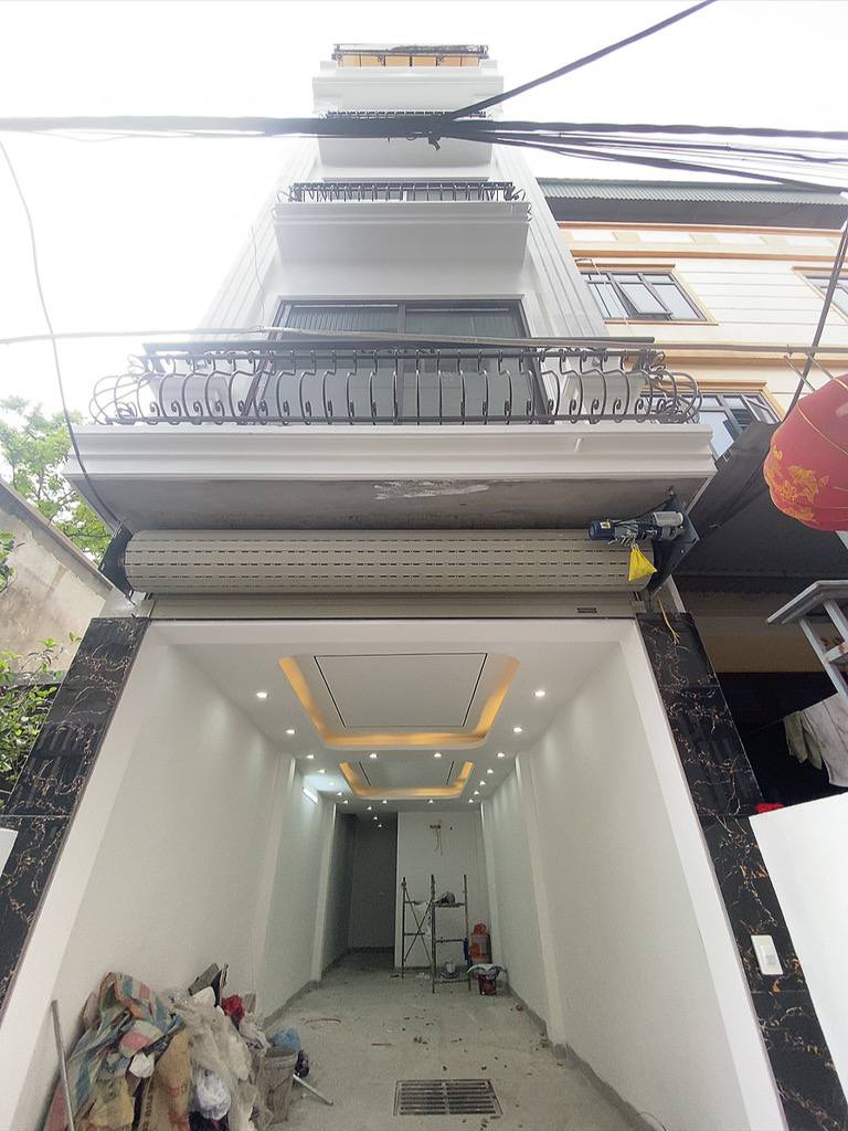 NHÀ HIẾM - DƯƠNG NỘi - Ô TÔ  VÀO NHÀ- KINH DOANH ĐỈNH - XÂY ĐƠN LẬP - SÁT AEON HÀ ĐÔNG