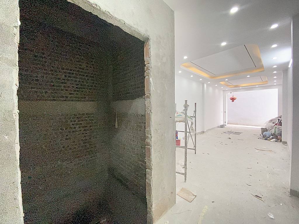 NHÀ HIẾM - DƯƠNG NỘi - Ô TÔ  VÀO NHÀ- KINH DOANH ĐỈNH - XÂY ĐƠN LẬP - SÁT AEON HÀ ĐÔNG