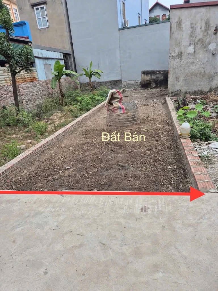 Nhanh tay thì còn,hiếm có khó tìm mảnh thứ 2.Đất thôn Vàng.