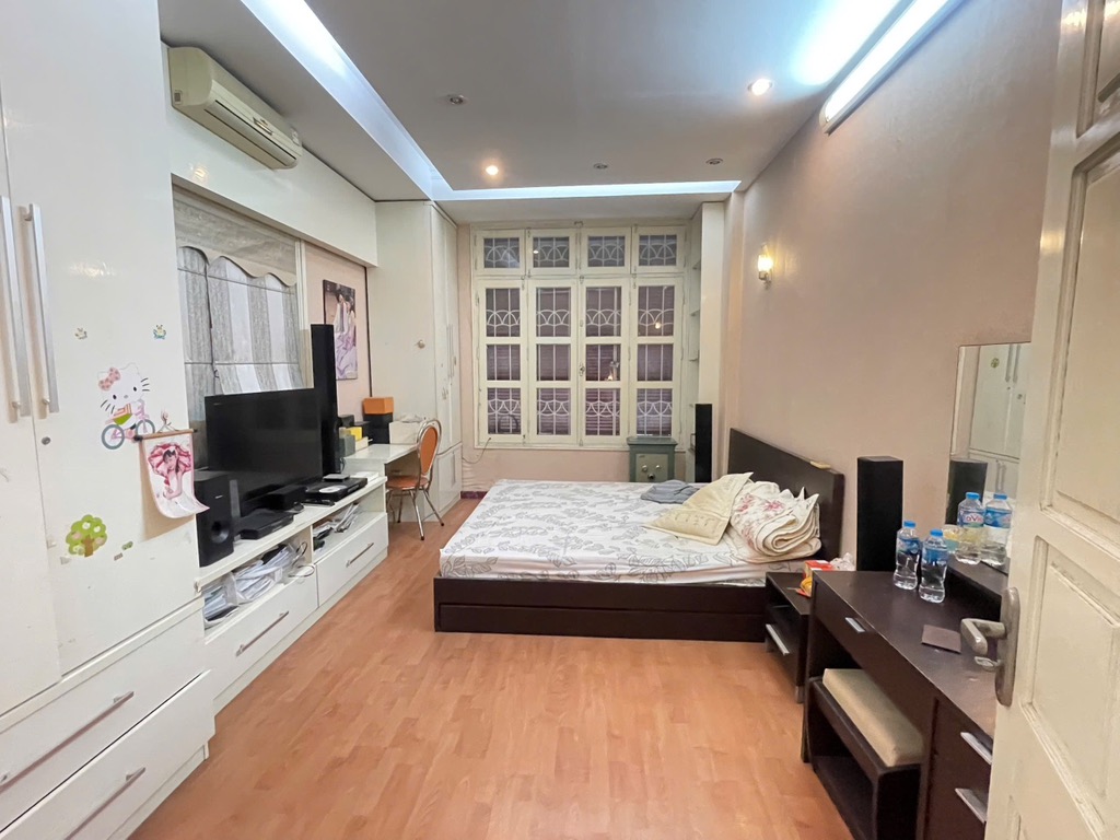 TÀI CHÍNH DƯỚI 10 TỶ - NGAY PHỐ NGUYỄN CHÍ THANH - Ở LUÔN - 30m2 - 8,95 TỶ