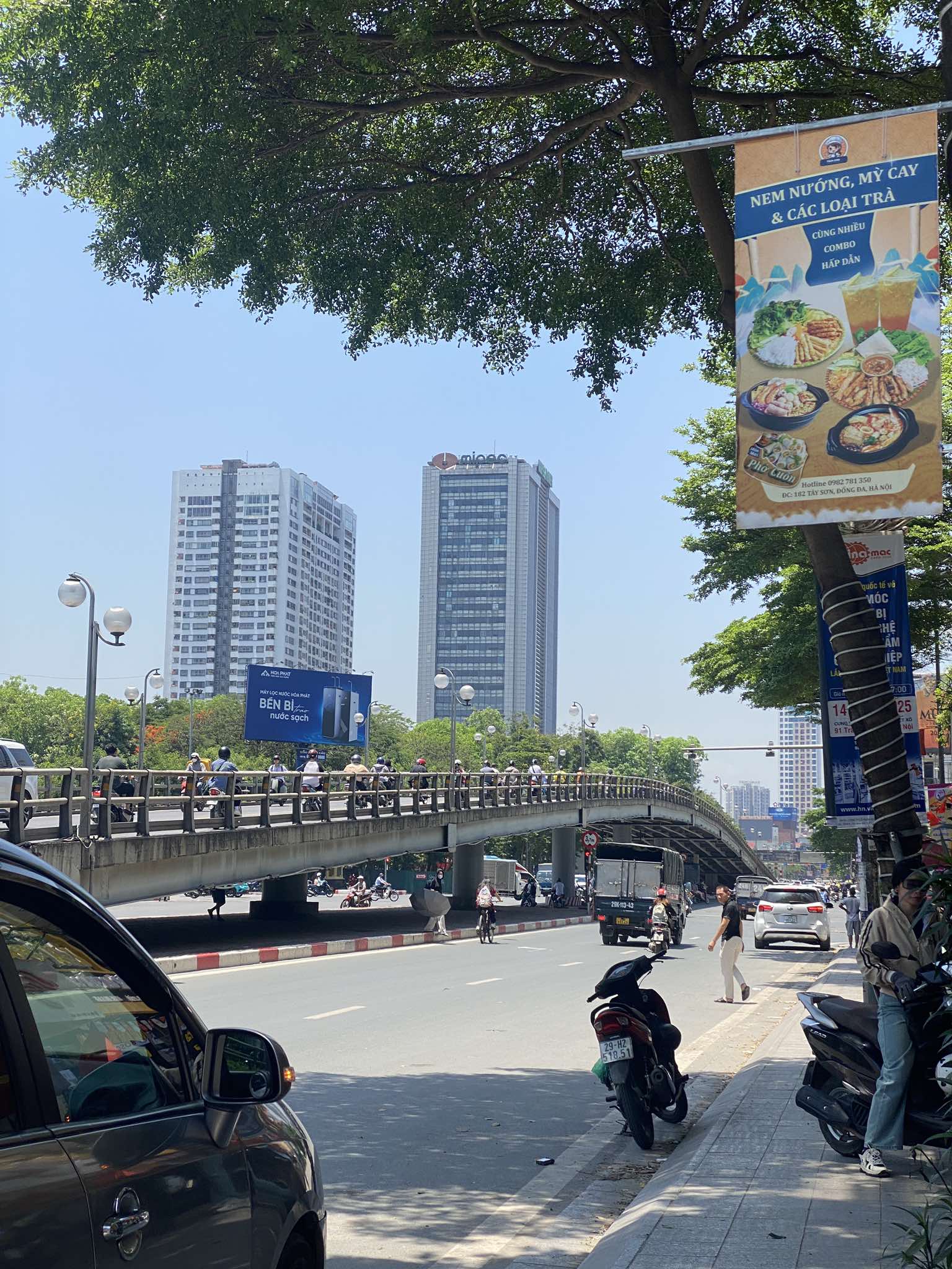 BÁN NHÀ SIÊU HOT TÂY SƠN - Ô TÔ ĐỖ CỬA - 80m2 - Gần 20Tỷ