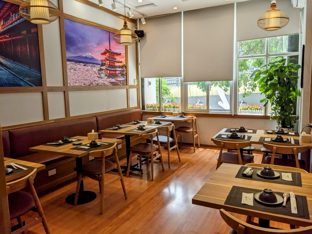 MẶT PHỐ LỚN - DÒNG TIỀN KHỦNG - 42 m2 - 20 Tỷ