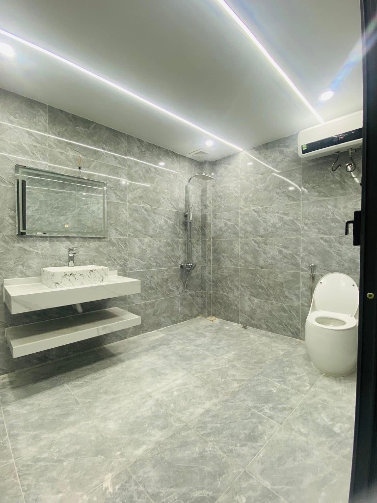 BÁN NHÀ ĐỐNG ĐA - Ở LUÔN - ĐẸP - THOÁNG - 31m2 - 7,5 Tỷ