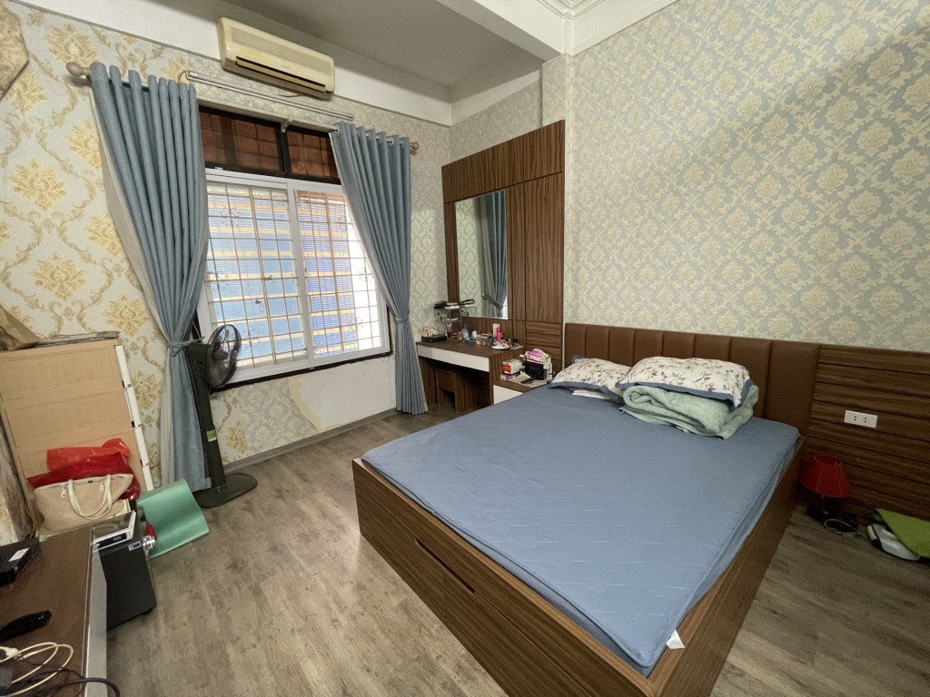 BÁN NHÀ PHỐ TÂY SƠN - Ô TÔ NGỦ NHÀ - DT RỘNG - 15,5 TỶ