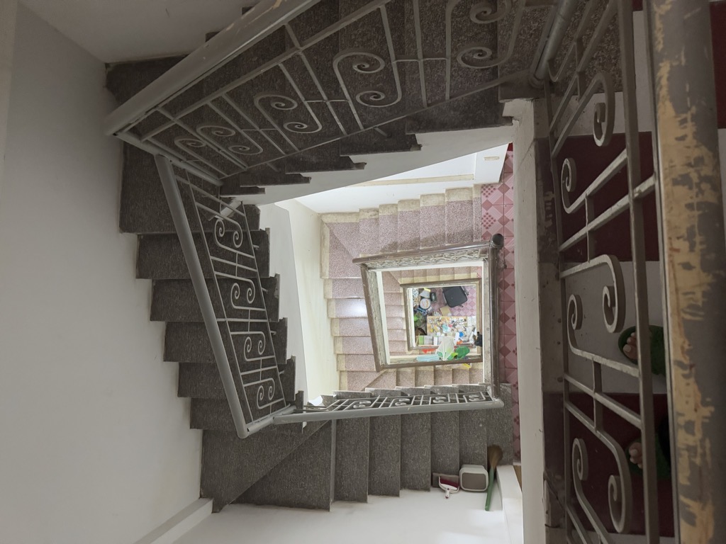 BÁN NHÀ PHỐ THÁI HÀ - Ở CỰC SƯỚNG - DT RỘNG - 13,5 TỶ