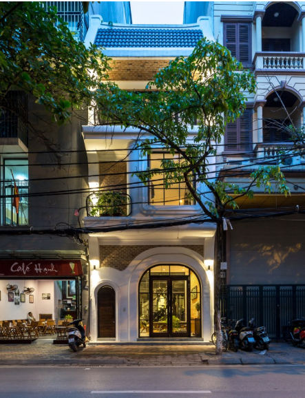 BÁN NHÀ MẶT PHỐ ĐỐNG ĐA - VỈA HÈ RỘNG - CHUỖI CỬA HÀNG VIP ĐANG THUÊ - KHÁCH TÂY KHÁCH TA ĐÔNG NHƯ KIẾN - TÀI CHÍNH CỰC HIẾM DƯỚI 12 TỶ