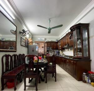 BÁN NHÀ CỰC HIẾM PHỐ THÁI THỊNH - Ô TÔ QUA NHÀ - KINH DOANH TẤP NẬP - 60m2 - 18,3 TỶ