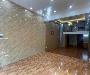 Bán Nhà Tây Sơn cực hiếm - Ô tô đỗ cửa - Kinh doanh cực đỉnh - 51m2 - 12.5 Tỷ