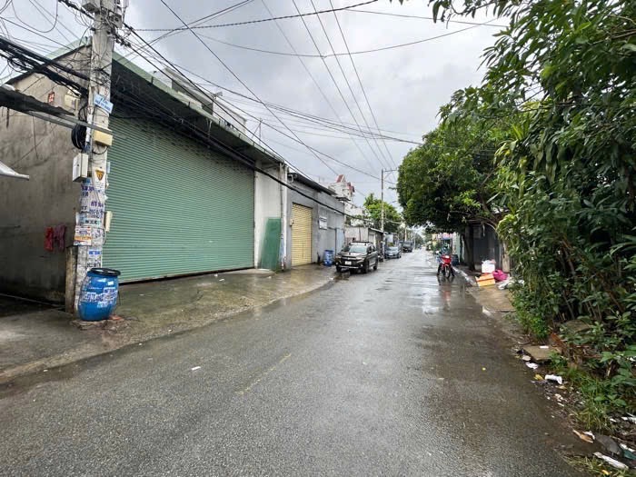 BÁN ĐẤT TẶNG NHÀ 100m2 MT KINH DOANH HIỆP THÀNH Q12