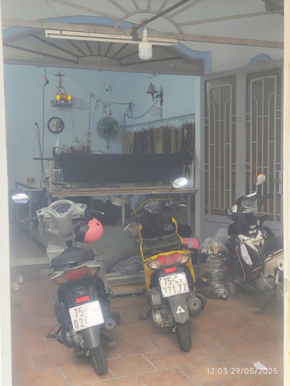 BÁN ĐẤT TẶNG NHÀ 108m2 chỉ hơn 4tỷ TÂN CHÁNH HIỆP Q12