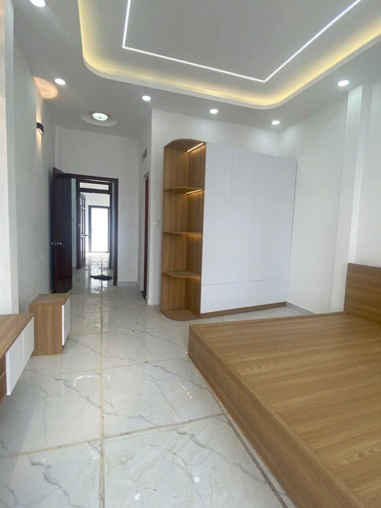 BIỆT THỰ HẺM XE TĂNG 10M BÙI VĂN NGỮ HIỆP THÀNH Q12 Hơn 5Ty