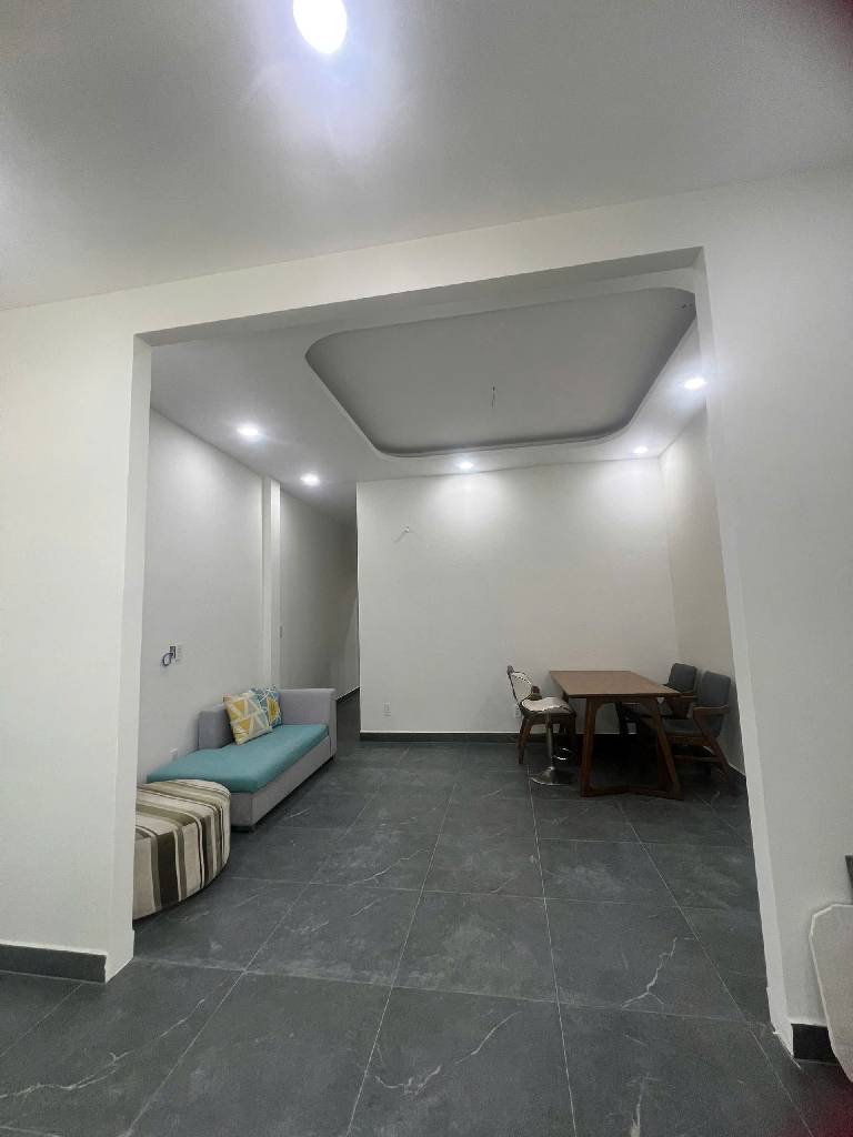 NHÀ C4 - HXH - SHR - ĐÔNG THẠNG HÓC MÔN NGUYỄN THỊ PHA 2.X Trung