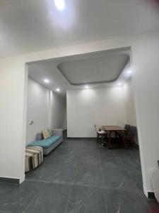 NHÀ C4 - HXH - SHR - ĐÔNG THẠNG HÓC MÔN NGUYỄN THỊ PHA 2.X Trung