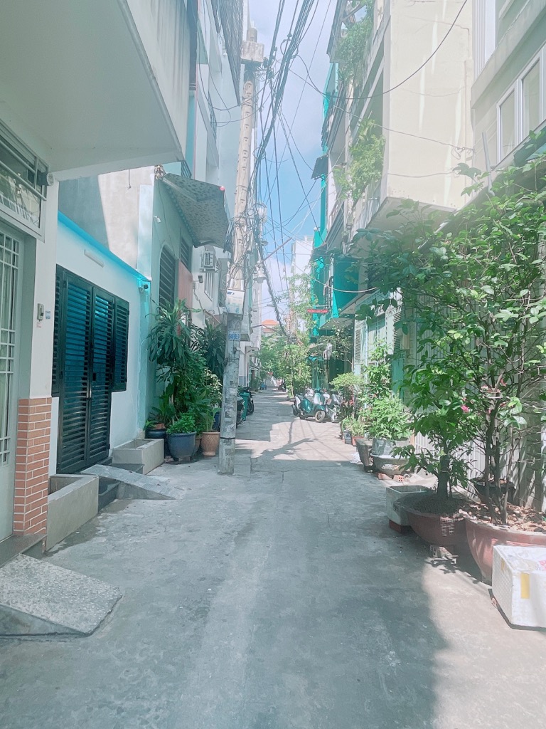 BÁN GẤP NHÀ TRUNG TÂM QUẬN 10 - HẺM XE HƠI ĐẬU CỬA -  5 TẦNG BTCT  - CHỈ NHỈNH 6TỶ Cư xá đồng tiến chỉ 6.2 Tỷ Phường 14 Quận 10
