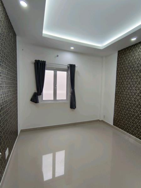 KẸT TIỀN BÁN GẤP NHÀ HẺM CMT8 QUẬN 10 44M GIÁ CHỈ 4.35 TỶ HẺM THÔNG XÂY 3 LẦU