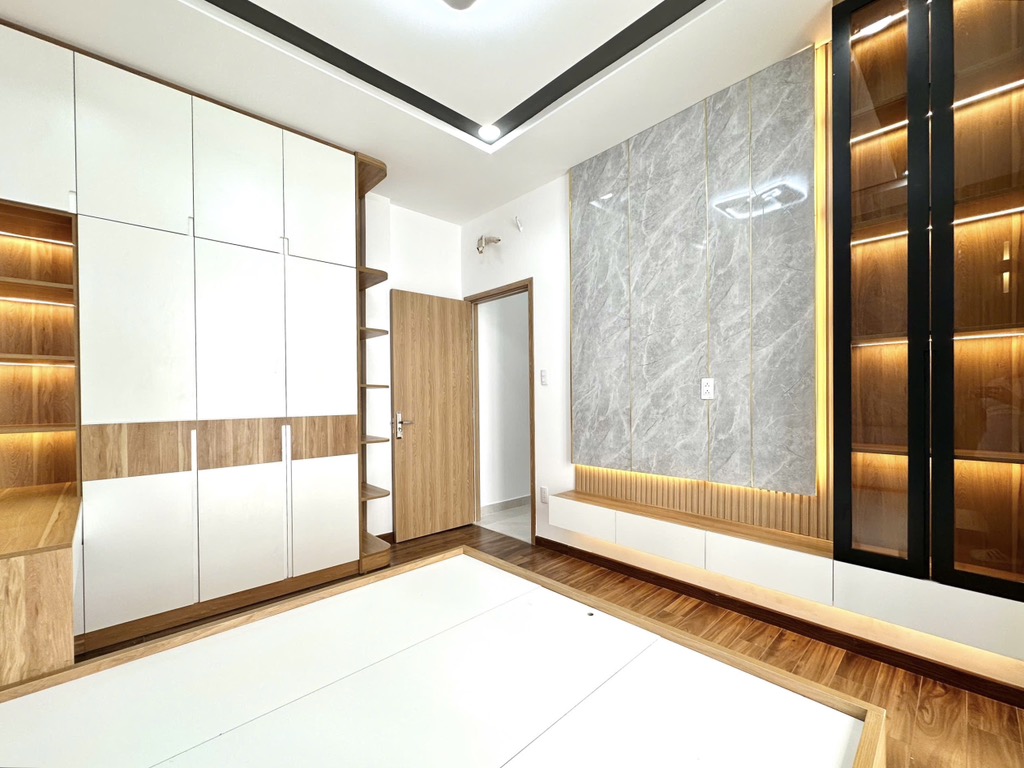 KẸT TIỀN BÁN GẤP NHÀ HẺM CMT8 QUẬN 10 44M GIÁ CHỈ 4.35 TỶ HẺM THÔNG XÂY 3 LẦU