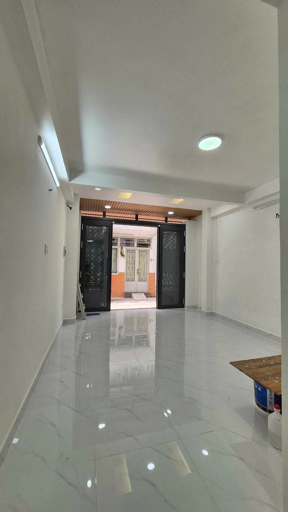 KẸT TIỀN BÁN GẤP NHÀ HẺM CMT8 QUẬN 10 44M GIÁ CHỈ 4.35 TỶ HẺM THÔNG XÂY 3 LẦU