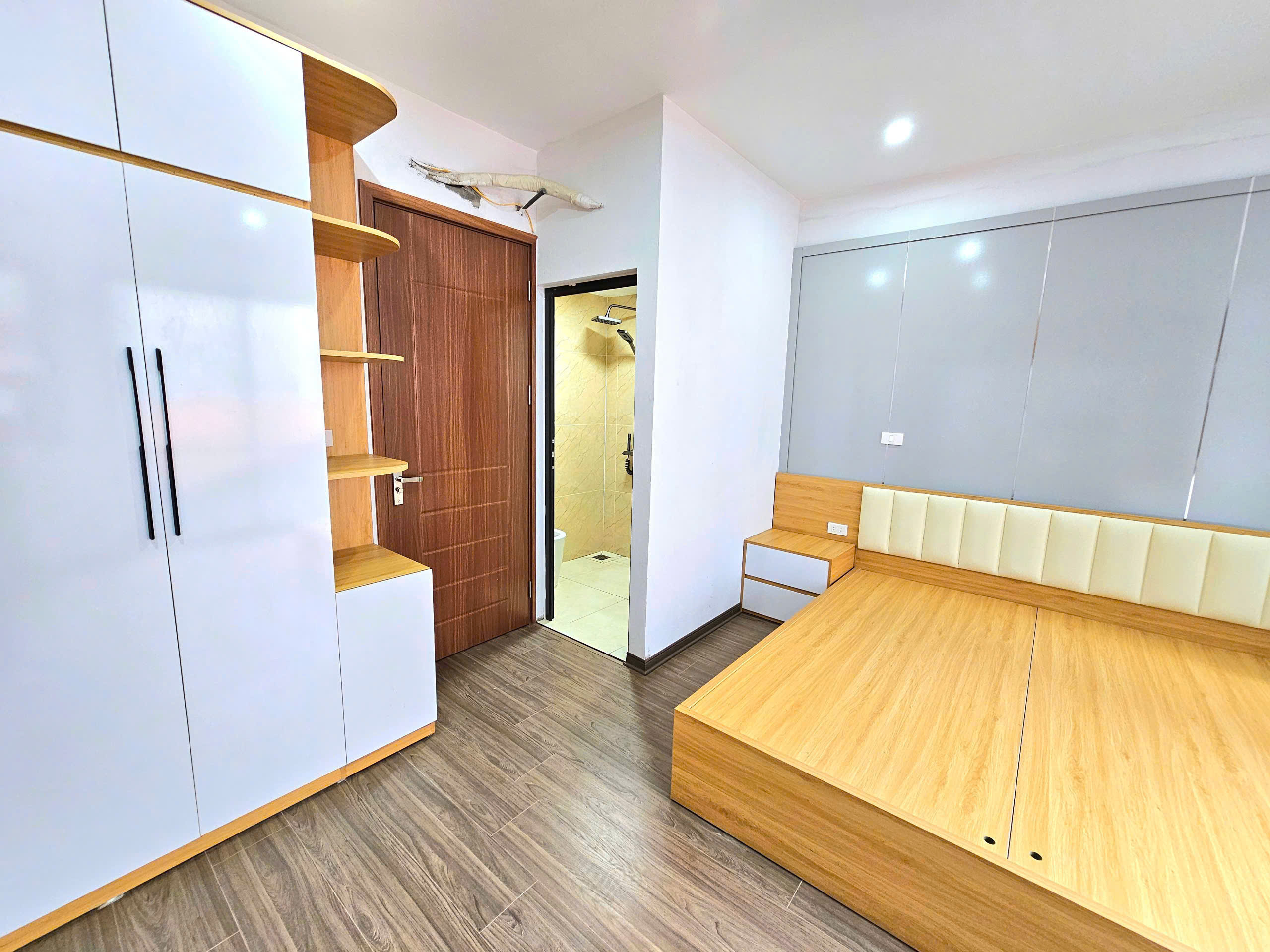 Chính chủ bán nhà ở 207 Xuân Đỉnh, xây mới 100%, có thang máy