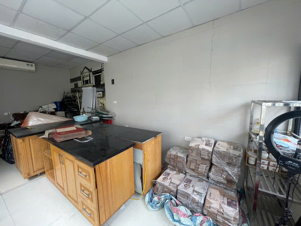 MỚI NHẤT TẠI THÁI HÀ-HÀ NỘI-nhà ở/cho thuê đều rất tiện