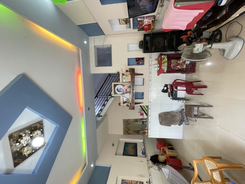 CHỦ NGỘP BÁN GẤP NHỈNH NHẸ 3tỷ  CÓ NGAY NHÀ ĐÚC TẤM 4PN