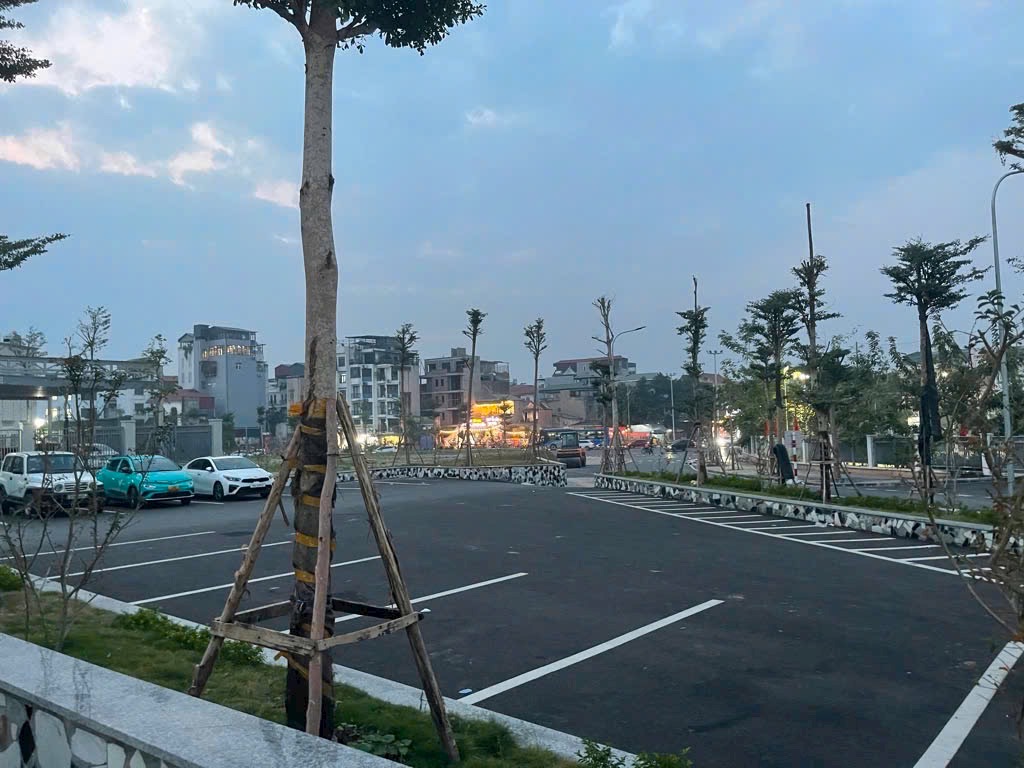 Đất Bắc cầu -Long Biên- Giá 3.450