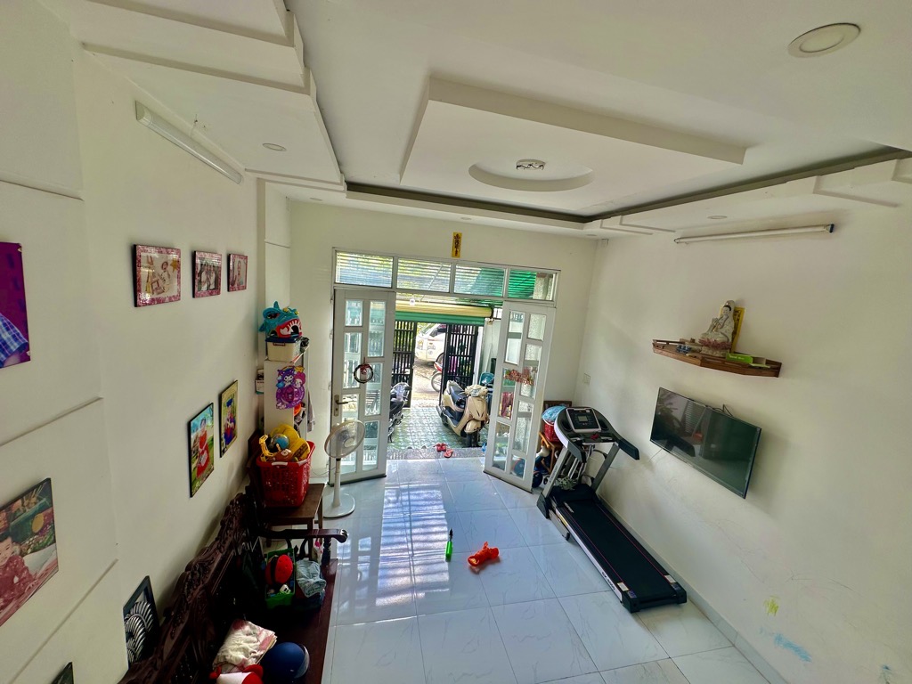 BÁN NHÀ TRONG KHU CÂN CIW TRÍ THỨC CAO