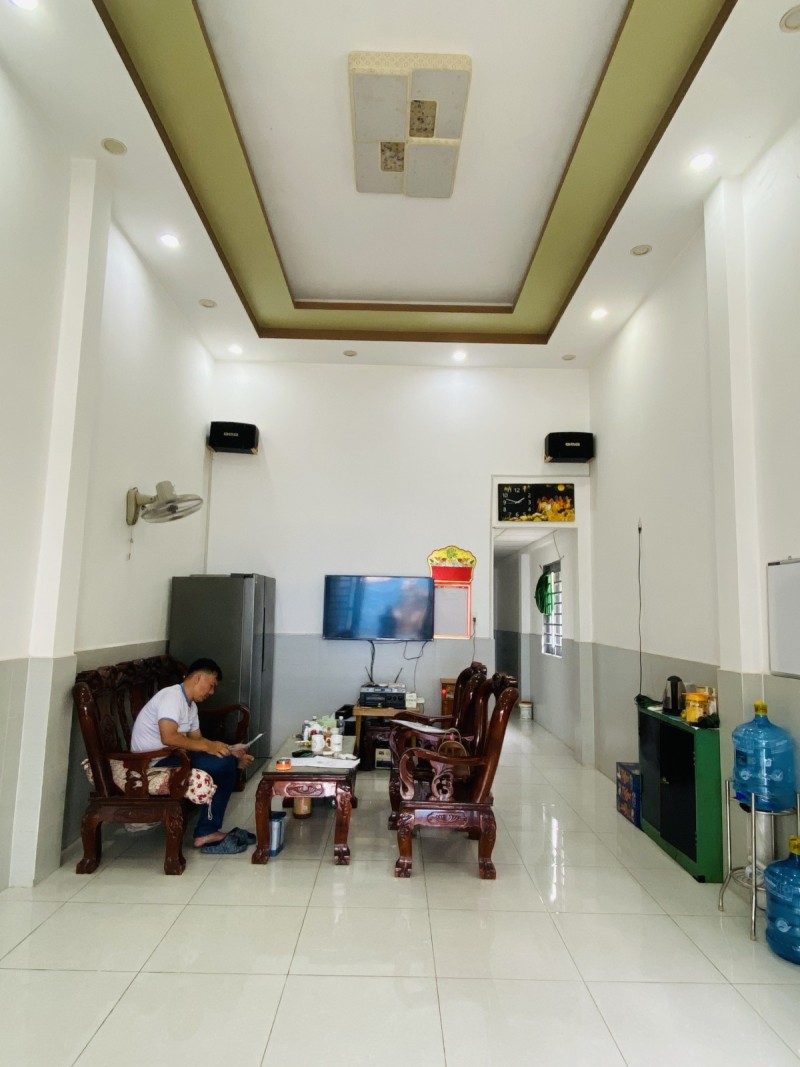 Bán đất tặng nhà tại đường Tây Hòa, phường Phước Long A, Quận 9, TPHCM, diện tích 121m2 giá nhỉnh 5 Tỷ