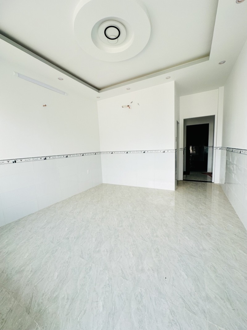 Bán nhà 3 tầng mới xây đường Kha Vạn Cân, phường Linh Chiểu, TP Thủ Đức, 60m2, nhỉnh 5 tỷ