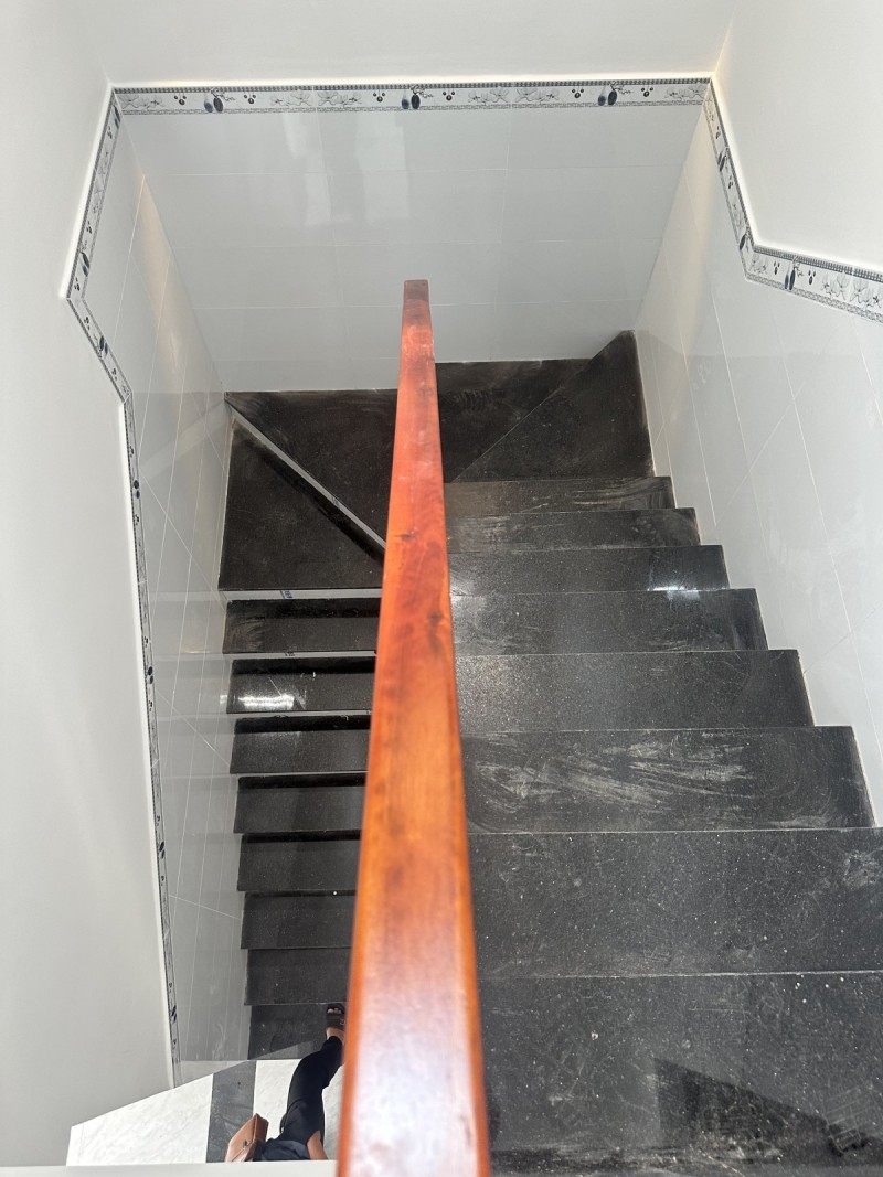 Bán nhà 3 tầng mới xây đường Kha Vạn Cân, phường Linh Chiểu, TP Thủ Đức, 60m2, nhỉnh 5 tỷ