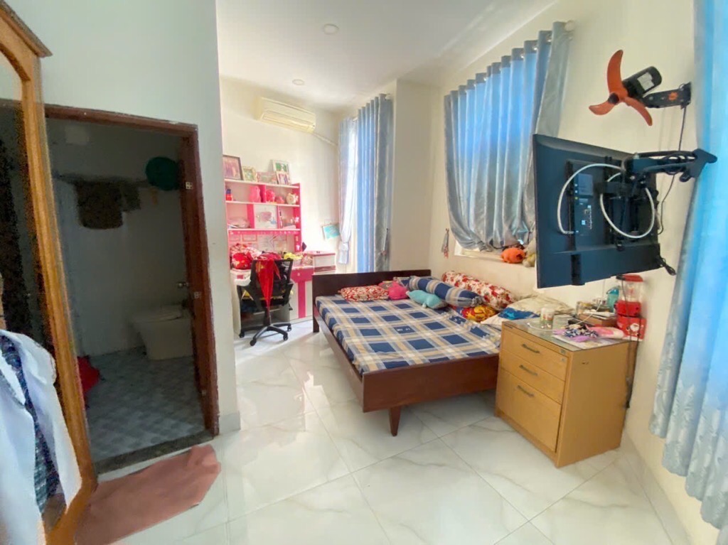 Bán nhà 4 tầng, đường Lê Văn Thịnh, phường Bình Trưng Tây, Quận 2, nhỉnh 5 tỷ