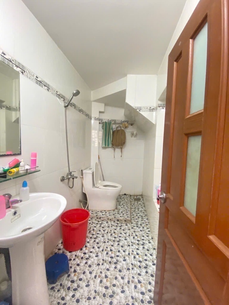 Bán nhà 4 tầng, đường Lê Văn Thịnh, phường Bình Trưng Tây, Quận 2, nhỉnh 5 tỷ