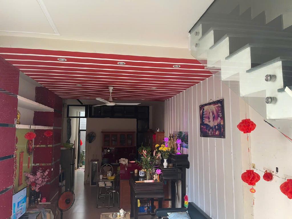 Bán nhà 4 tầng, đường Nguyễn Duy Trinh, phường Phú Hữu, Quận 9, diện tích 68m2, nhỉnh 5 tỷ