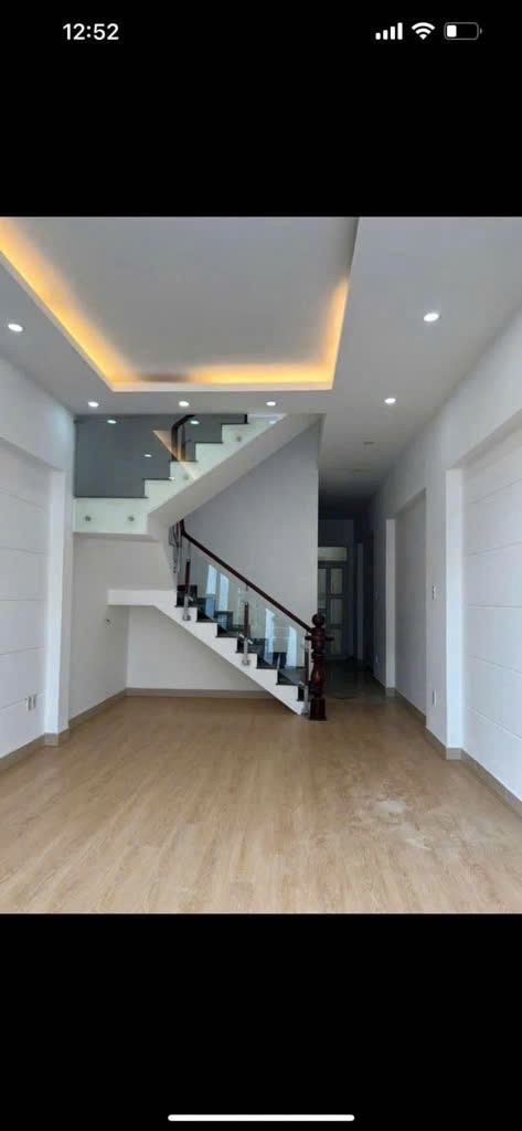 Nhà 3 tầng đẹp lung linh, đường Nguyễn Duy Trinh, phường Bình Trưng Tây, Quận 2, nhỉnh 6tỷ