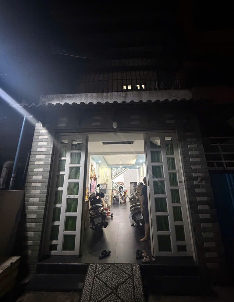 KHU VIP TÂN PHÚ, SÁT CHỢ TÂN HƯƠNG, 52M2, SỔ VUÔNG VỨC, GIÁ NHỈNH HƠN 4 TỶ