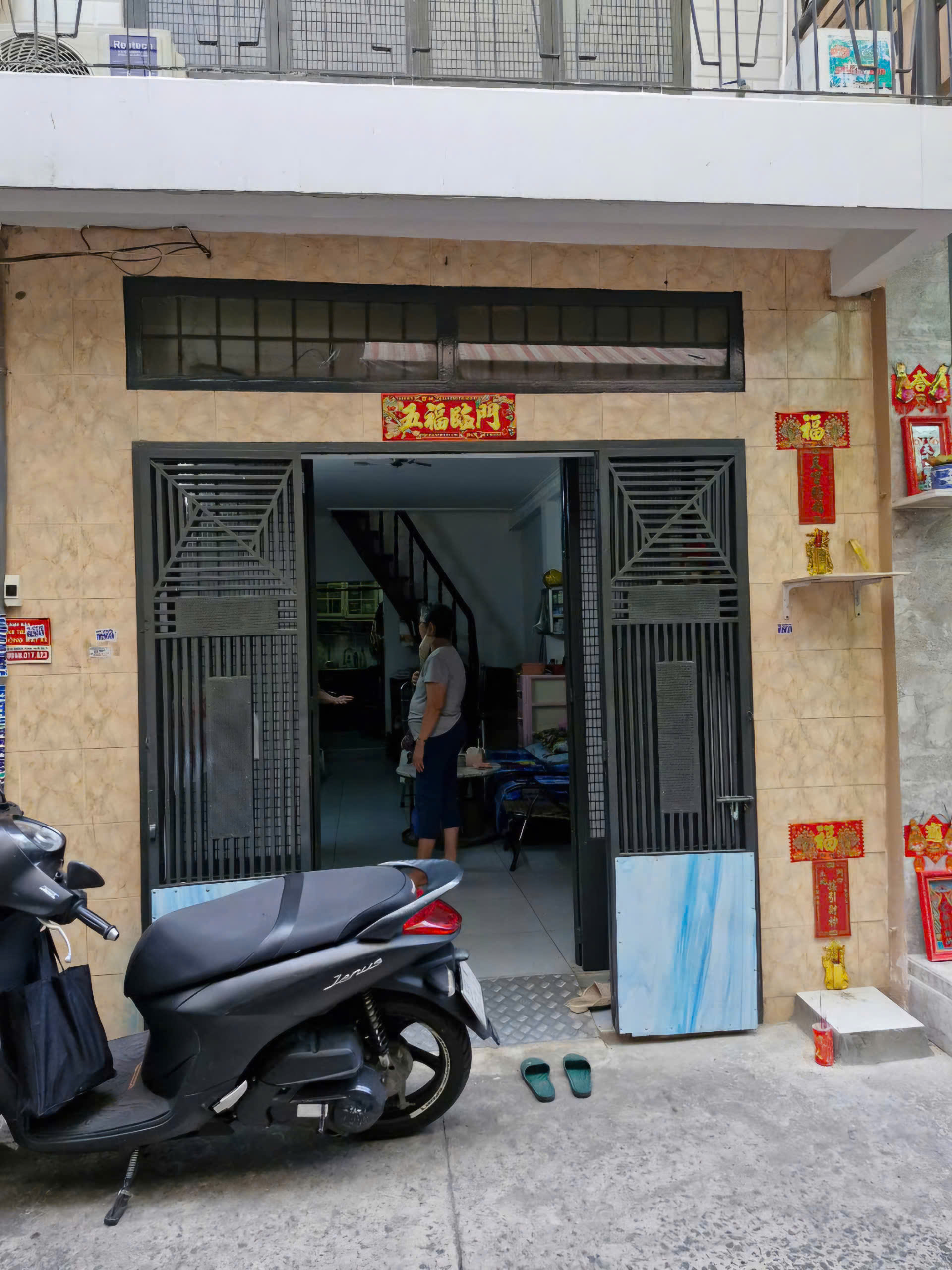 NHÀ TRUNG TÂM Q11 - ĐỘI CUNG - 30m² - GẦN CHỢ -  HẺM 4M - GIÁ 4,48 TỶ TL .