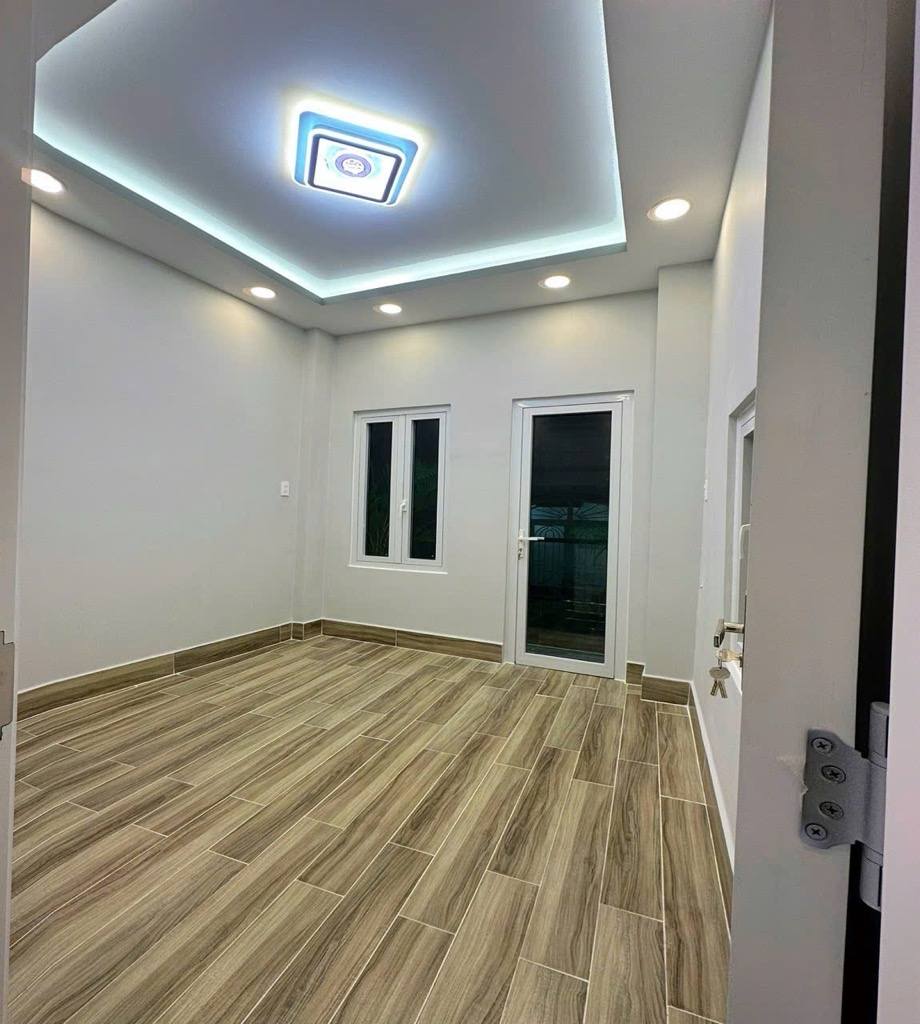 BÁN NHÀ TRUNG TÂM CHỢ THIẾC Q11 - PHÓ CƠ ĐIỀU - 3 TẦNG BTCT - 28M² ( 3.5 × 9m ) - NHỈNH 4 TỶ TL
