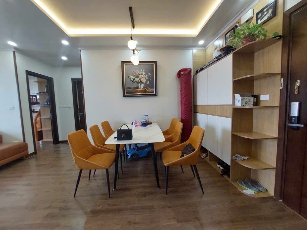 Siêu hiếm hoàng mai, hà nội, 35m2, 5 tầng, gần chợ, giá tốt