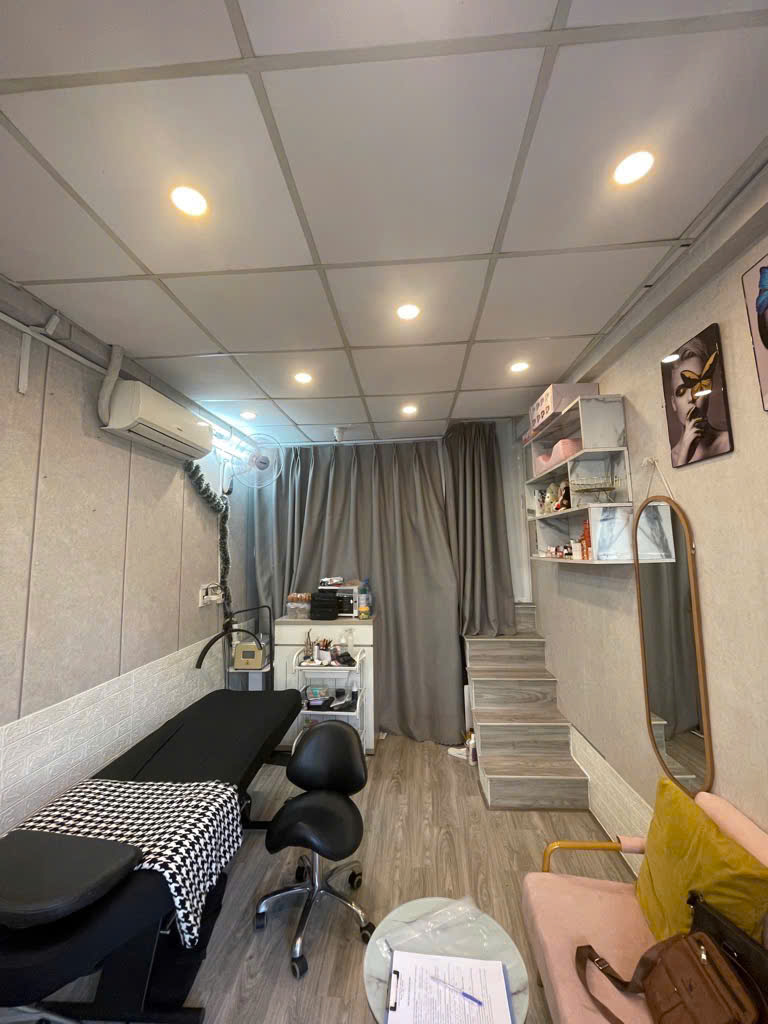 Nhà sát căn gốc 4 tầng đường Nguyễn Hữu Hào Q4 giá 3,5tỷ (dòng tiền 10-15tr/ tháng ).