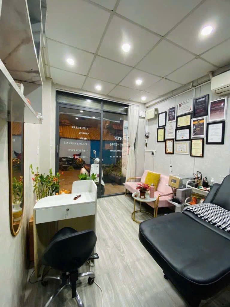 Nhà sát căn gốc 4 tầng đường Nguyễn Hữu Hào Q4 giá 3,5tỷ (dòng tiền 10-15tr/ tháng ).